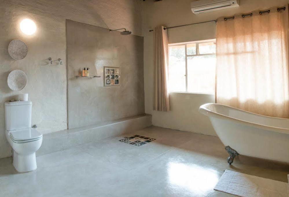 Bayete Guest Lodge Victoria Falls Exterior photo