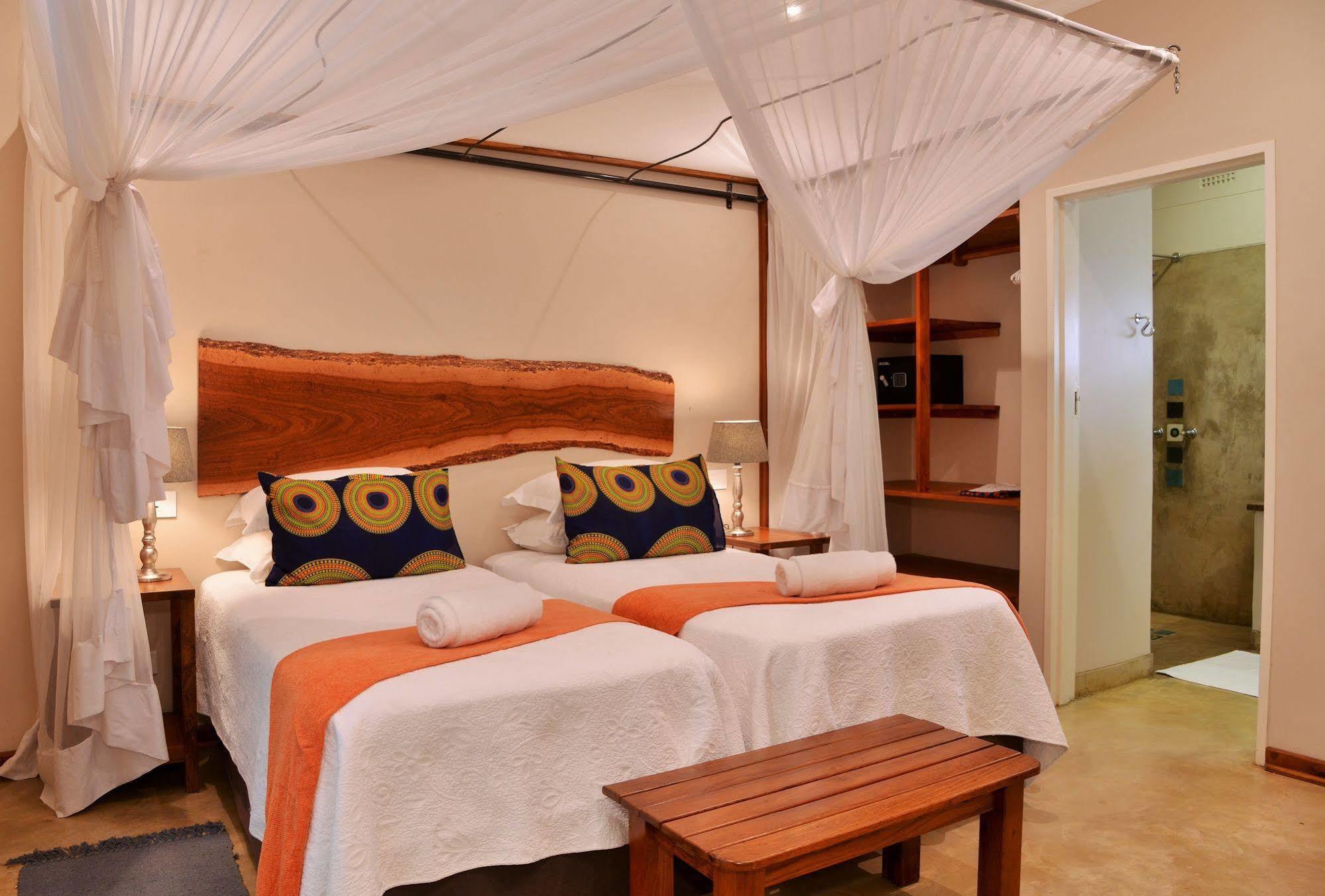 Bayete Guest Lodge Victoria Falls Exterior photo