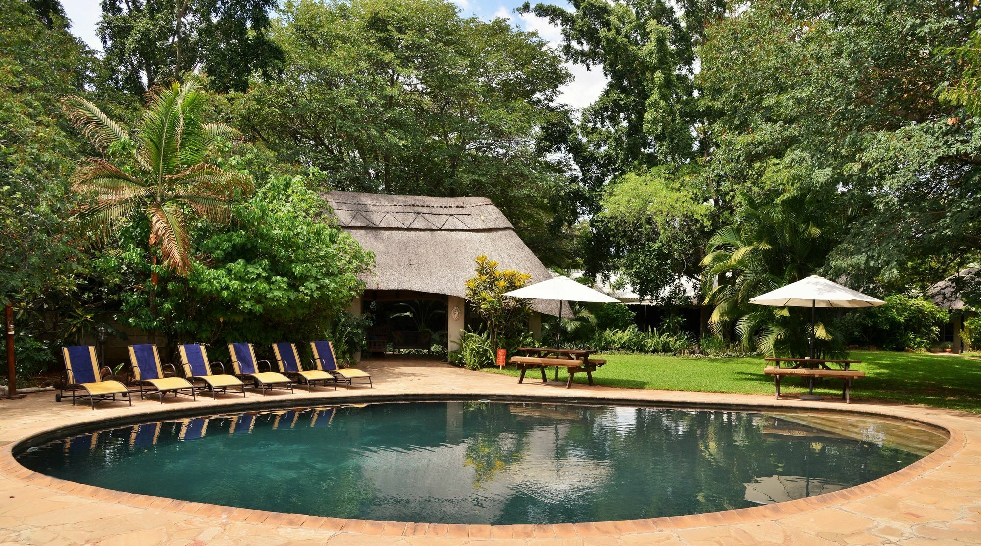 Bayete Guest Lodge Victoria Falls Exterior photo
